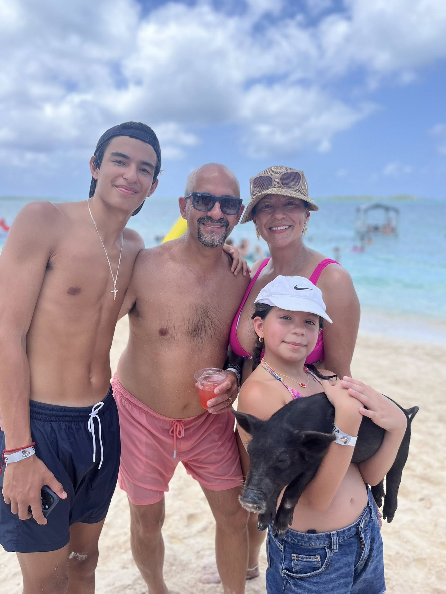 Swimming Pigs Tour Rose Island Bahamas